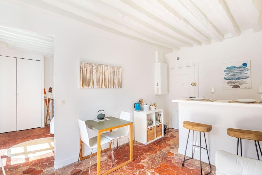 Guestready - Superb Haven Of Peace In Marais Appartement